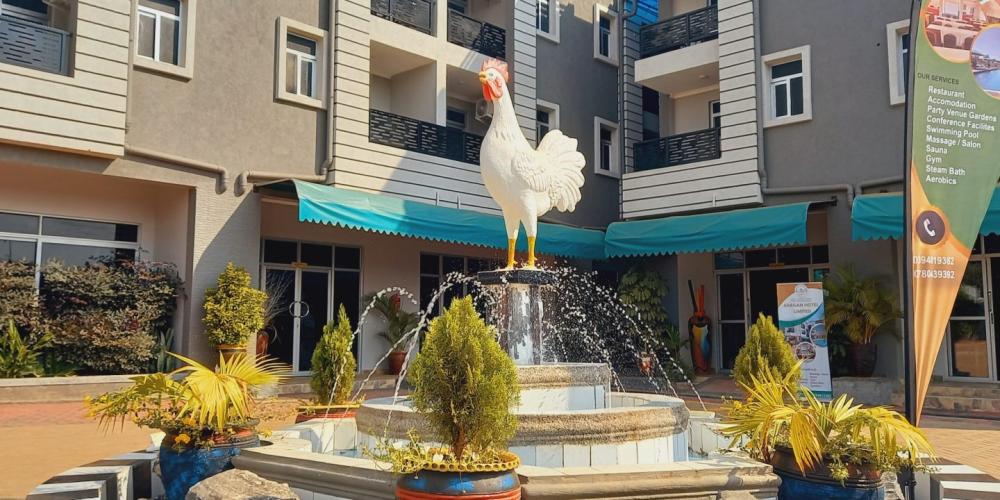 Aragan Hotel