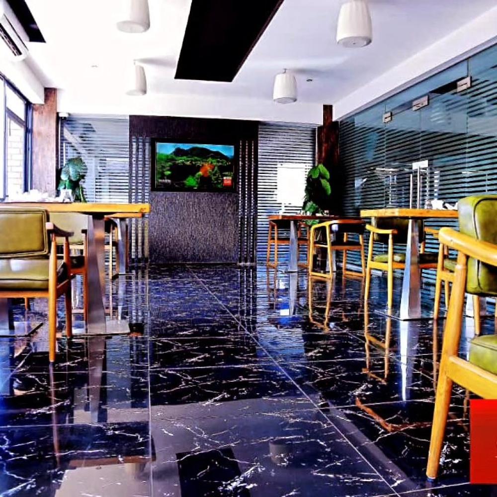 Icon Lounge
