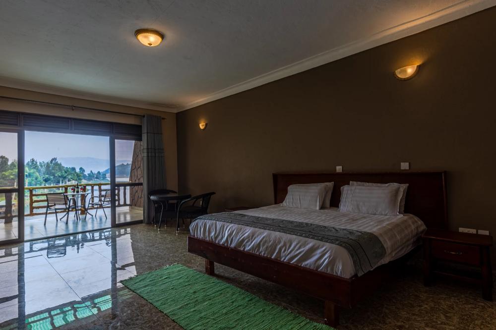 Bunyonyi Overland Resort