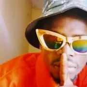 Born Zoo Dee