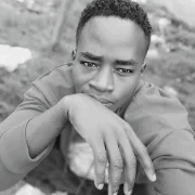 Gerald Ezzy Ug