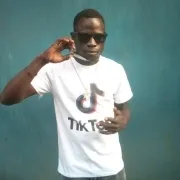 Kemmy Dee