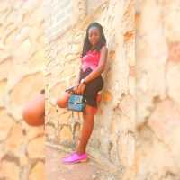 Takia Nabs