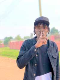 Vanjo Black